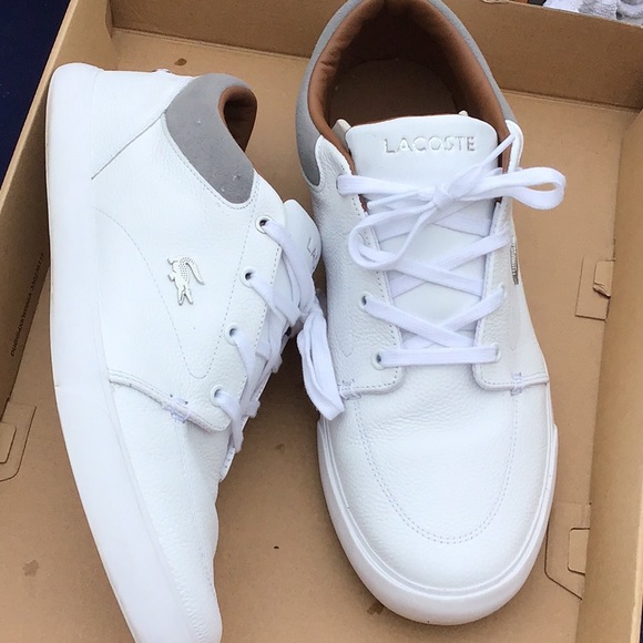 lacoste bayliss leather sneakers